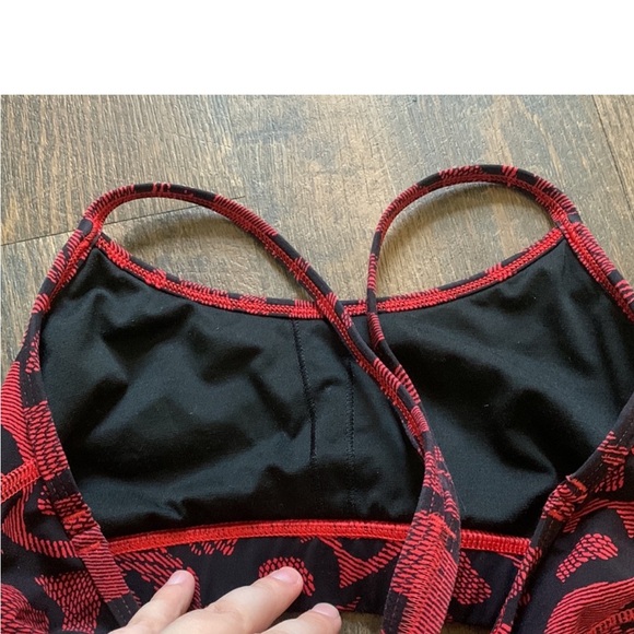 Lululemon 4 Flow Y racerback sports bra black red women’s athletic - Picture 5 of 6